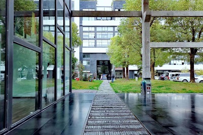 コーポレートセンター