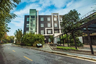 コーポレートセンター